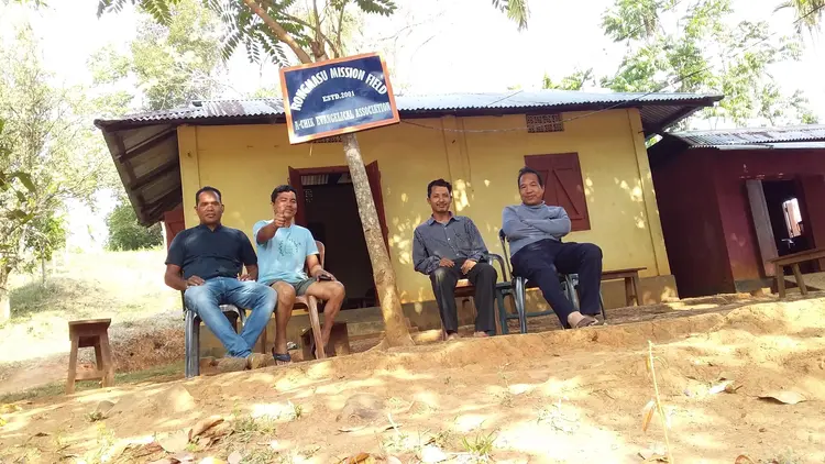 Crew Team of AEA Ministry, Tura at Rongmasugre Mission Field.