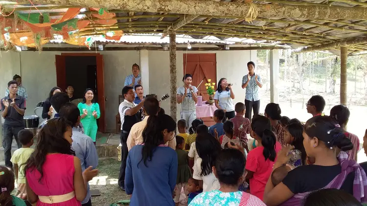 Praise and Worship team praising and giving glory to Almighty God.